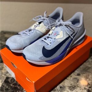 Nike Air Zoom Rival Fly 4 in Gray and Navy